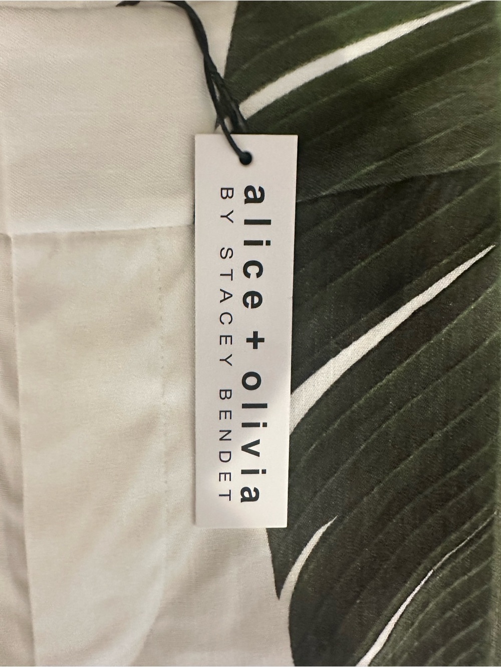 Alice and Olivia brand new pants! - Picture 2 of 4